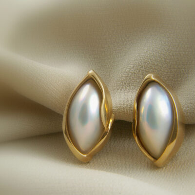 pearl-gold-earrings pearl-gold-earrings